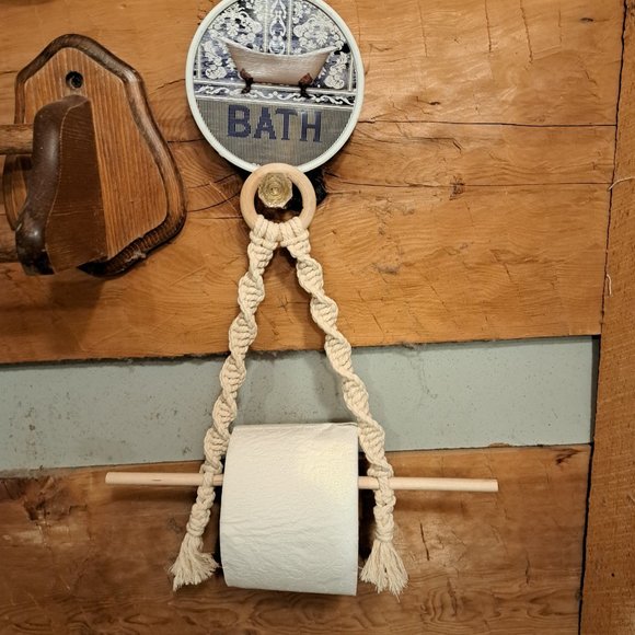 Macrame toliet paper holder - Picture 3 of 3